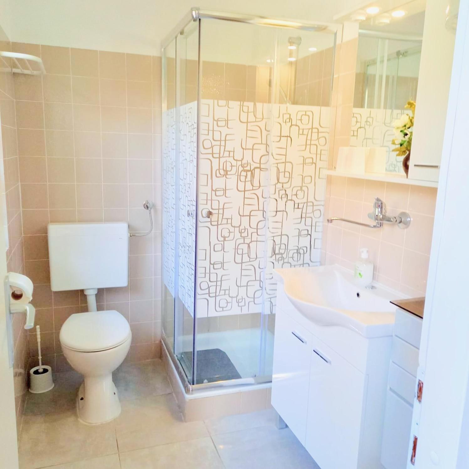 Miabella House - 2 Bedrooms And Terrace Brežice Esterno foto
